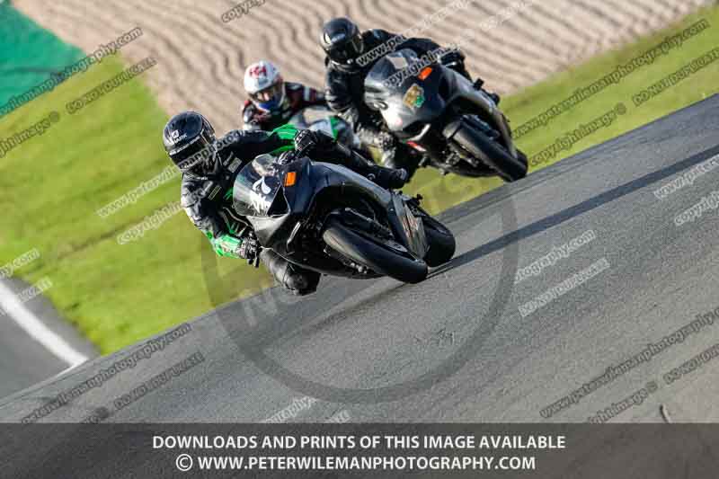 donington no limits trackday;donington park photographs;donington trackday photographs;no limits trackdays;peter wileman photography;trackday digital images;trackday photos